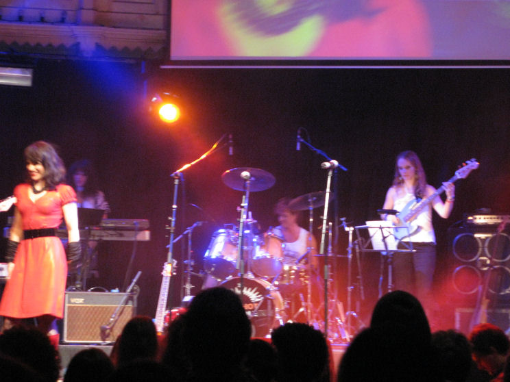8-3-2009 paradiso E ten Damme blauwe fender klein